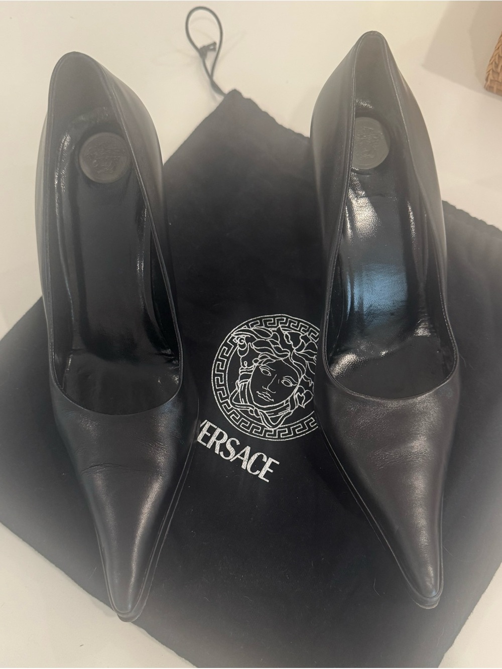 Versace Black Pointed Leather Stiletto Pumps 🖤